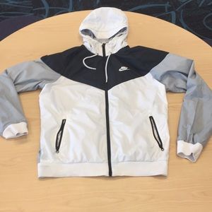 BRAND NEW! Nike Windbreaker